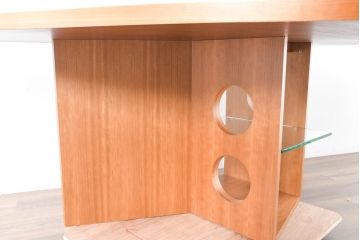 中古　TECTA(テクタ)　チェリー材　M21　モダンでユニークなデザインがお洒落なテーブル(ダイニングテーブル、4人掛け、6人掛け、4人用、6人用)(定価約77万円)(R-084471)