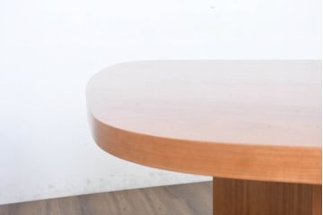 中古　TECTA(テクタ)　チェリー材　M21　モダンでユニークなデザインがお洒落なテーブル(ダイニングテーブル、4人掛け、6人掛け、4人用、6人用)(定価約77万円)(R-084471)