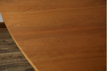 中古　TECTA(テクタ)　チェリー材　M21　モダンでユニークなデザインがお洒落なテーブル　定価約77万円相当　(R-084471)