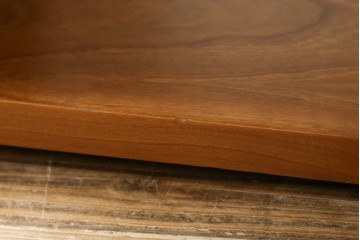 中古　TECTA(テクタ)　チェリー材　M21　モダンでユニークなデザインがお洒落なテーブル　定価約77万円相当　(R-084471)