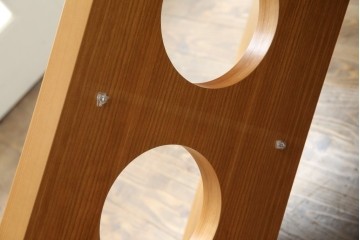 中古　TECTA(テクタ)　チェリー材　M21　モダンでユニークなデザインがお洒落なテーブル　定価約77万円相当　(R-084471)