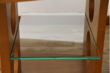 中古　TECTA(テクタ)　チェリー材　M21　モダンでユニークなデザインがお洒落なテーブル　定価約77万円相当　(R-084471)