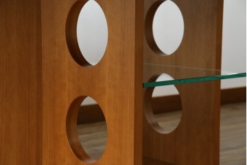 中古　TECTA(テクタ)　チェリー材　M21　モダンでユニークなデザインがお洒落なテーブル　定価約77万円相当　(R-084471)