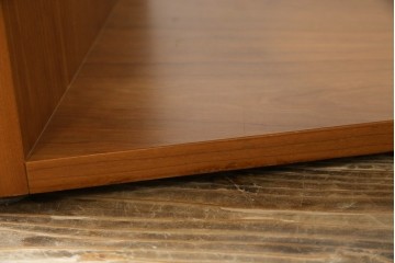 中古　TECTA(テクタ)　チェリー材　M21　モダンでユニークなデザインがお洒落なテーブル　定価約77万円相当　(R-084471)