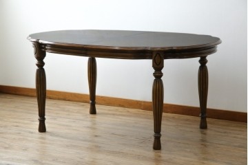 中古　美品　クラッシックデザイン　天板のパーケットリー模様が映えるエクステンションダイニングテーブル　(R-084472)