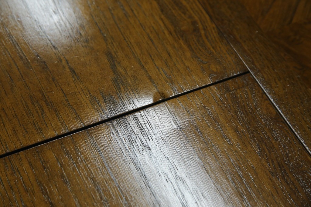 中古　美品　クラッシックデザイン　天板のパーケットリー模様が映えるエクステンションダイニングテーブル　(R-084472)