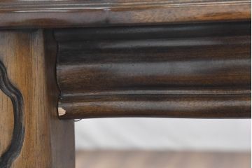 中古　美品　クラッシックデザイン　天板のパーケットリー模様が映えるエクステンションダイニングテーブル　(R-084472)