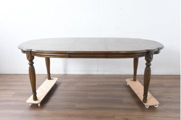 中古　美品　クラッシックデザイン　天板のパーケットリー模様が映えるエクステンションダイニングテーブル　(R-084472)