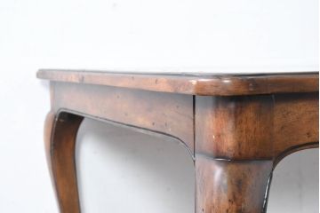 ヨーロッパビンテージ　クラシカルな猫脚デザインが魅力のアンティーク調ダイニングテーブル(4人掛け、6人掛け、食卓、ヴィンテージ)(R-084473)