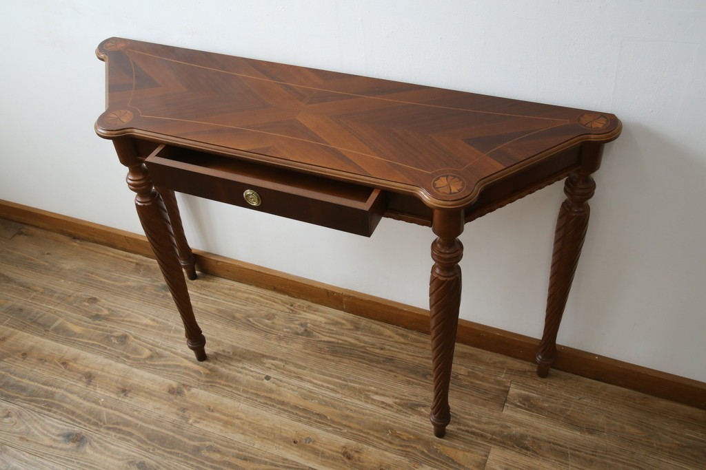 中古　美品　イタリア　象嵌入り天板　クラシカルでエレガントなデザインが素敵なコンソールテーブル　(R-084474)