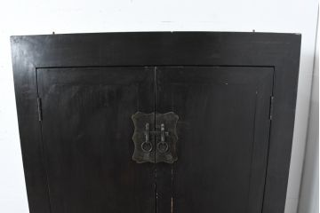 ビンテージ家具　アジアンテイスト　真鍮金具がアクセンのアンティーク調キャビネット(収納棚、戸棚、ヴィンテージ)(R-084476)