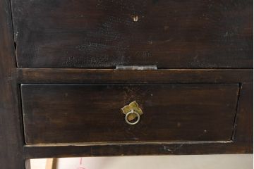 ビンテージ家具　アジアンテイスト　真鍮金具がアクセンのアンティーク調キャビネット(収納棚、戸棚、ヴィンテージ)(R-084476)