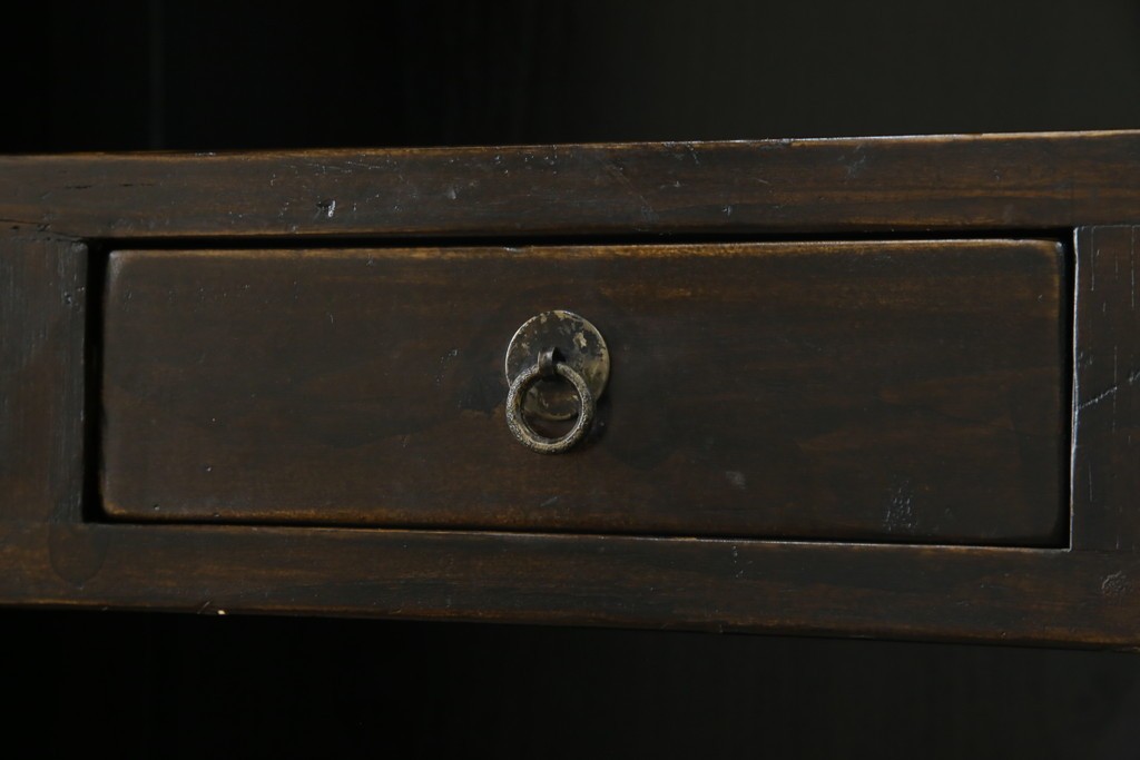 ビンテージ家具　アジアンテイスト　真鍮金具がアクセンのアンティーク調キャビネット　(R-084476)