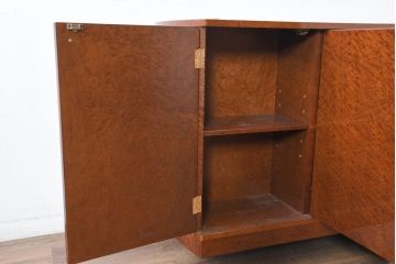 中古　美品　松創(MATSUSO・マツソウ)　特注　バーズアイメイプル　両面使いできる便利なサイドボード(収納棚、戸棚、食器棚、カップボード、サイドキャビネット)(定価約200万円)(R-084481)
