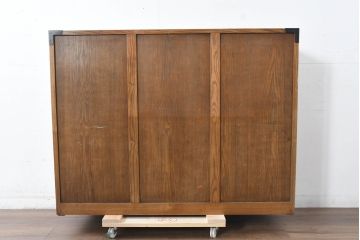 中古　美品　堂々とした佇まいが魅力のアンティーク調時代箪笥(収納箪笥、衣装箪笥、整理箪笥、和箪笥、引き出し)(R-084483)