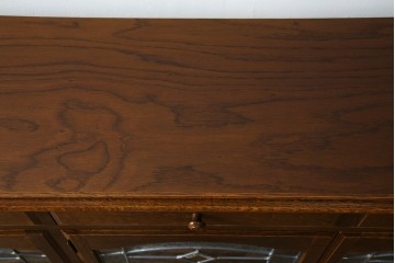 中古　三越家具(現カントリーハウス)　Brugge(ブルージュ)　クラシカルな空間づくりにぴったりなステンドグラス入りサイドボード　(R-084484)