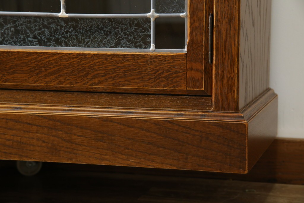 中古　三越家具(現カントリーハウス)　Brugge(ブルージュ)　クラシカルな空間づくりにぴったりなステンドグラス入りサイドボード　(R-084484)