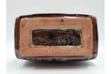 人間国宝　濱田庄司(浜田庄司)　益子焼　柿釉　丸紋　赤絵　高さ 約23cm　空間に格調高い趣を添える扁壷(花瓶、花生、花入、花器、フラワーベース、扁壺、壷、共箱付)(R-084485)