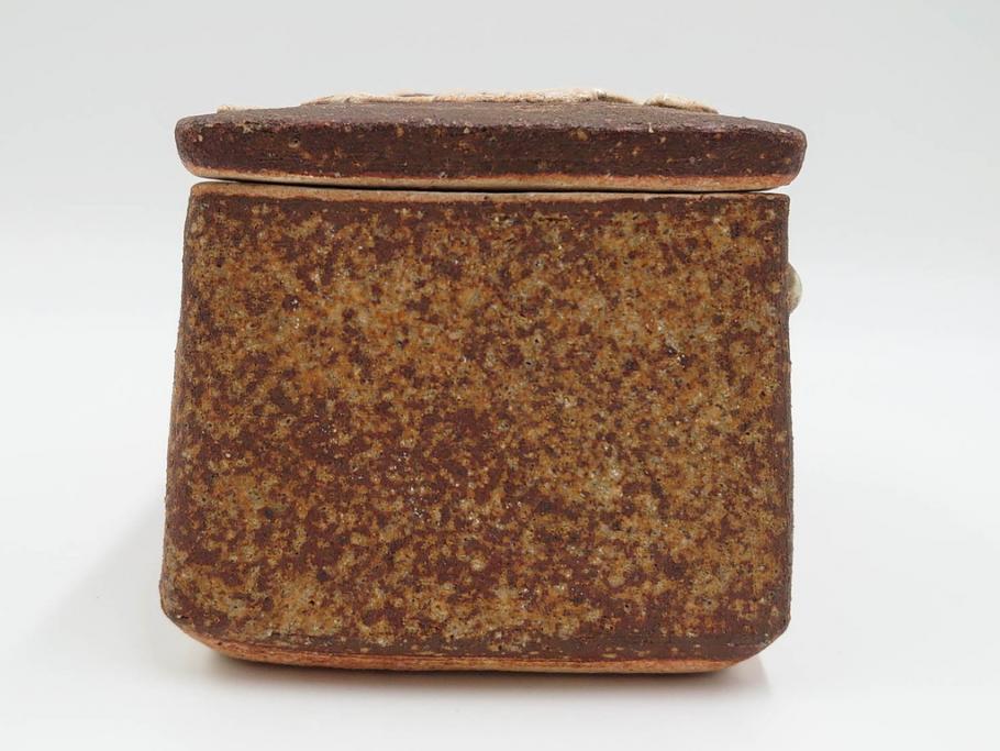 河井寛次郎　鉄釉　河井つね識箱　4.4寸　土のぬくもりと自然な色合いが調和した心安らぐ蓋物(蓋付き器、小物入れ、深鉢、深皿、和食器、陶器、四寸四分)(R-084486)