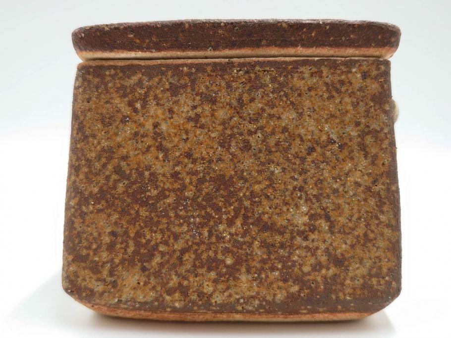 河井寛次郎　鉄釉　河井つね識箱　4.4寸　土のぬくもりと自然な色合いが調和した心安らぐ蓋物(蓋付き器、小物入れ、深鉢、深皿、和食器、陶器、四寸四分)(R-084486)