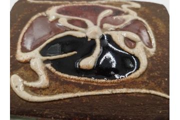 河井寛次郎　鉄釉　河井つね識箱　4.4寸　土のぬくもりと自然な色合いが調和した心安らぐ蓋物(蓋付き器、小物入れ、深鉢、深皿、和食器、陶器、四寸四分)(R-084486)