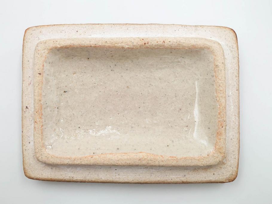 河井寛次郎　鉄釉　河井つね識箱　4.4寸　土のぬくもりと自然な色合いが調和した心安らぐ蓋物(蓋付き器、小物入れ、深鉢、深皿、和食器、陶器、四寸四分)(R-084486)