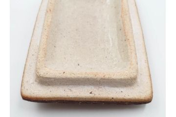 河井寛次郎　鉄釉　河井つね識箱　4.4寸　土のぬくもりと自然な色合いが調和した心安らぐ蓋物(蓋付き器、小物入れ、深鉢、深皿、和食器、陶器、四寸四分)(R-084486)