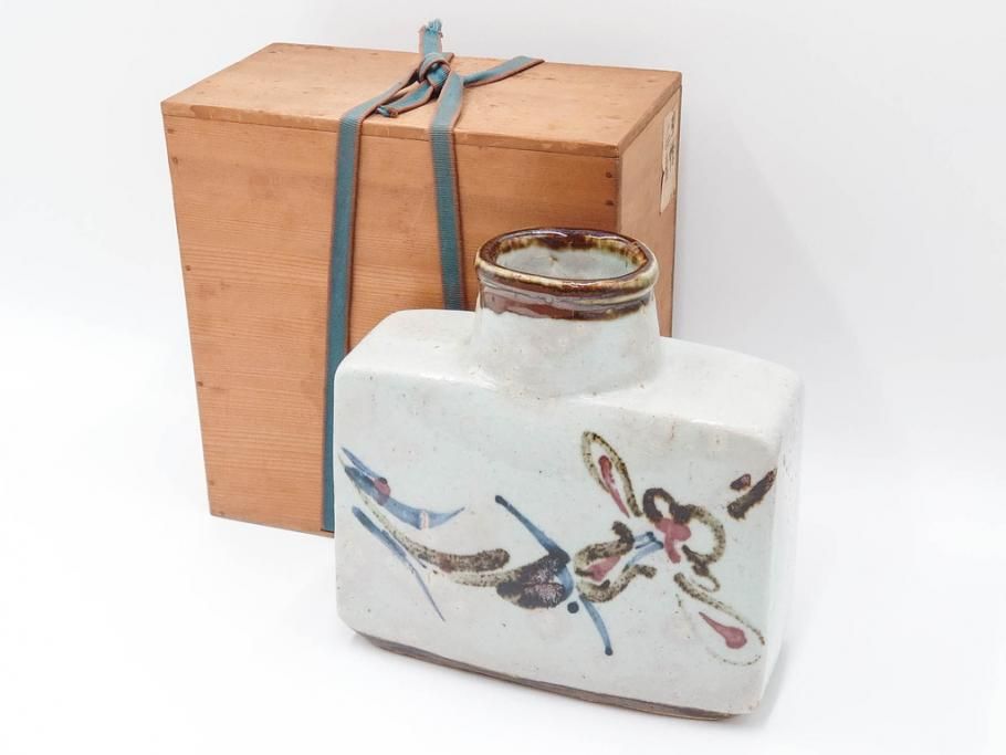 河井寛次郎　草絵　高さ 約22cm　素朴な美しさが魅力の扁壷(扁壺、花瓶、花生、花入、花器、フラワーベース、共箱付)(R-084487)