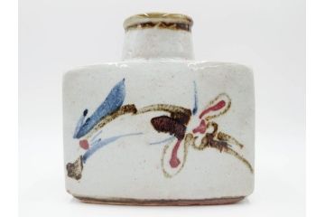 河井寛次郎　草絵　高さ 約22cm　素朴な美しさが魅力の扁壷(扁壺、花瓶、花生、花入、花器、フラワーベース、共箱付)(R-084487)