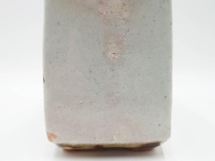 河井寛次郎　草絵　高さ 約22cm　素朴な美しさが魅力の扁壷(扁壺、花瓶、花生、花入、花器、フラワーベース、共箱付)(R-084487)