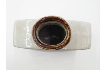 河井寛次郎　草絵　高さ 約22cm　素朴な美しさが魅力の扁壷(扁壺、花瓶、花生、花入、花器、フラワーベース、共箱付)(R-084487)