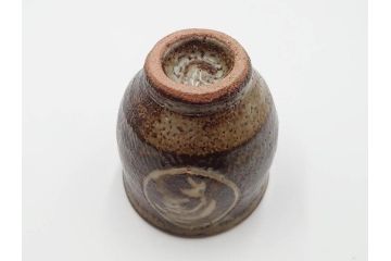 人間国宝　島岡達三　益子焼　象嵌　奥深い美しさを感じるぐい呑(R-084488)