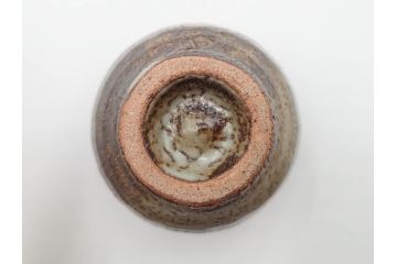 人間国宝　島岡達三　益子焼　象嵌　奥深い美しさを感じるぐい呑(R-084488)