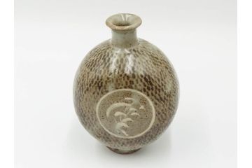 人間国宝　島岡達三　益子焼　象嵌　土の温もりを感じる趣深い徳利(R-084489)