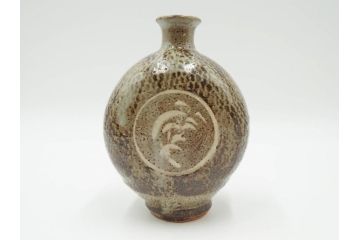 人間国宝　島岡達三　益子焼　象嵌　土の温もりを感じる趣深い徳利(R-084489)