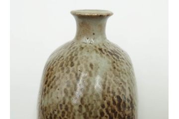 人間国宝　島岡達三　益子焼　象嵌　土の温もりを感じる趣深い徳利(R-084489)