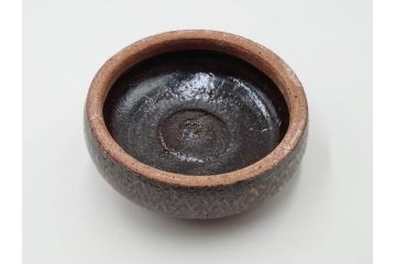 人間国宝　島岡達三　益子焼　象嵌　2.8寸　お部屋に静謐な美しさをもたらす盒子(R-084490)