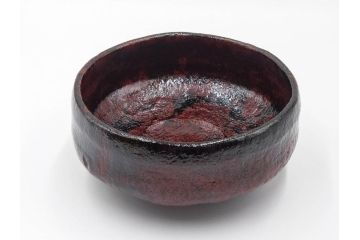 吉村楽入　黒楽　一入写　西湖　約15cm　4.8寸　土の表情が織りなす深い味わいを感じる馬盥茶碗　(R-084491)