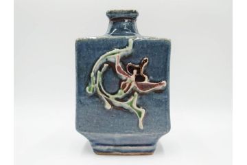 河井寛次郎　呉洲(呉須)　高さ 約24cm　堂々とした存在感と温かみを感じる花扁壷(扁壺、花瓶、花生、花入、花器、フラワーベース、共箱付)(R-084494)