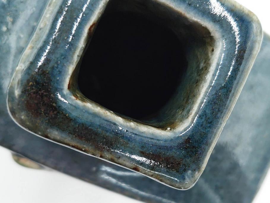 河井寛次郎　呉洲(呉須)　高さ 約24cm　堂々とした存在感と温かみを感じる花扁壷(扁壺、花瓶、花生、花入、花器、フラワーベース、共箱付)(R-084494)