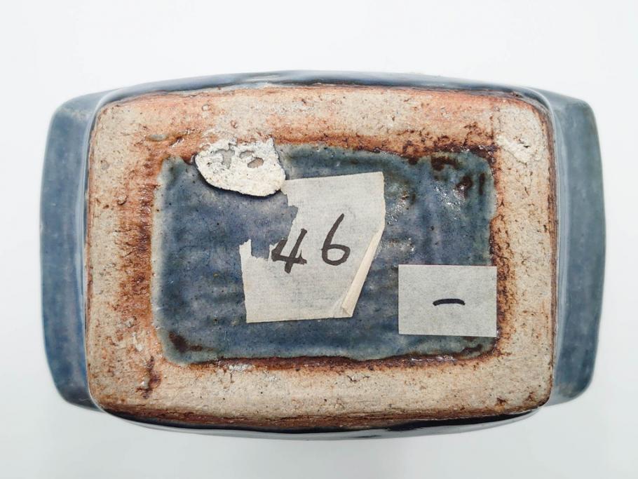 河井寛次郎　呉洲(呉須)　高さ 約24cm　堂々とした存在感と温かみを感じる花扁壷(扁壺、花瓶、花生、花入、花器、フラワーベース、共箱付)(R-084494)