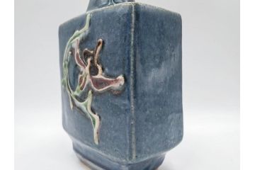 河井寛次郎　呉洲(呉須)　高さ 約24cm　堂々とした存在感と温かみを感じる花扁壷(扁壺、花瓶、花生、花入、花器、フラワーベース、共箱付)(R-084494)