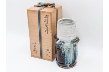 中里重利　朝鮮唐津　高さ 約23cm　力強くも繊細な美しさを放つ花入(耳付、花瓶、花生、花器、共箱付)(R-084495)
