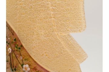 黒木国昭　金彩象嵌　光琳　着物　ガラス　高さ 約31cm　華やかで可愛らしい置物　(R-084497)