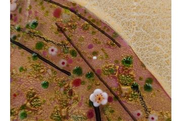 黒木国昭　金彩象嵌　光琳　着物　ガラス　高さ 約31cm　華やかで可愛らしい置物　(R-084497)