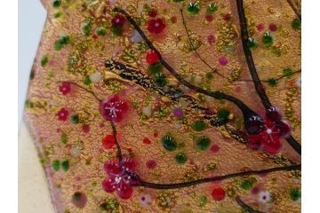 黒木国昭　金彩象嵌　光琳　着物　ガラス　高さ 約31cm　華やかで可愛らしい置物　(R-084497)