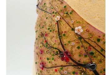 黒木国昭　金彩象嵌　光琳　着物　ガラス　高さ 約31cm　華やかで可愛らしい置物　(R-084497)