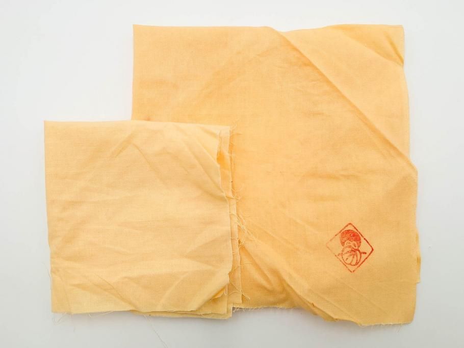 重要無形文化財　人間国宝　十三代 酒井田柿右衛門　本人作　濁手　唐花文　蓋物　鮮やかな色彩と精緻な文様が魅力の小筥(小箱、陶筥、小物入れ、共箱付)(R-084500)