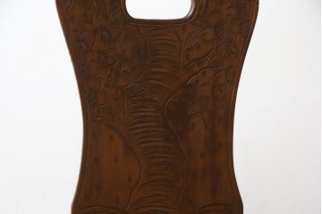 中古　美品　軽井沢彫り　桜　贅沢な総彫り仕上げのダイニングチェア(板座チェア、アームレスチェア、椅子、イス)(R-084505)