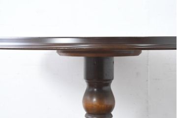 中古　飛騨産業　穂高シリーズ　キツツキマーク　洗練された佇まいが魅力的な丸テーブル(ダイニングテーブル、2人掛け、2人用、カフェテーブル、ラウンドテーブル)(R-084508)